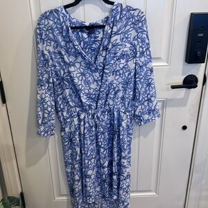 Medium blue and white dress with belt and sleeves
